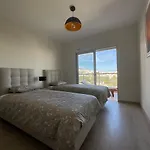 Premium Flat アパート ポルティマン