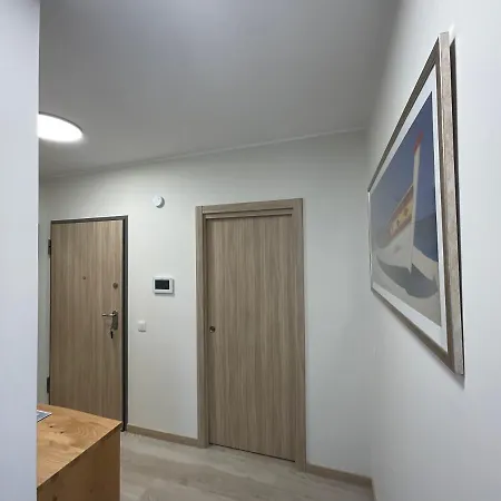Premium Flat
